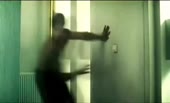 912
