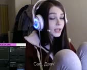 699
