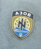 649x768