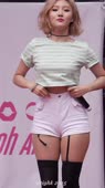 608x1080