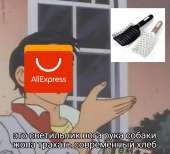 900x820