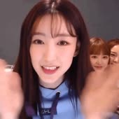 702x702