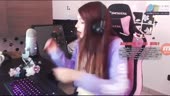 636x360