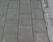 700x560