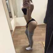 592x595