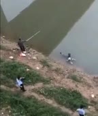 544x640