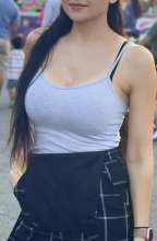 689x1050