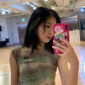 899x899