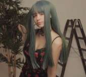 882x793