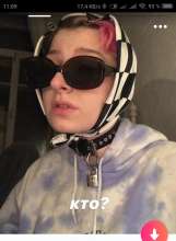 720x978