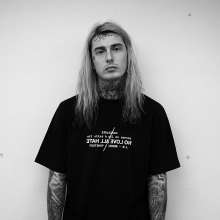 1077x1077
