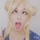718x720