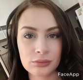 883x853