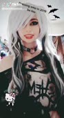 704x1280