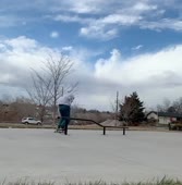 576x584