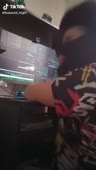 544x960