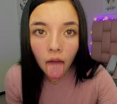 1210x1080