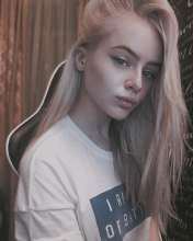 820x1024