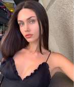 883x1024