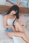 853x1280