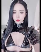 720x898