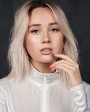 900x1124