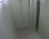 892x720