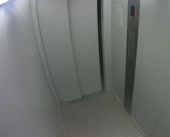 892x720