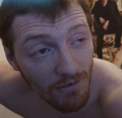 445x429