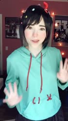 608x1080