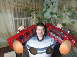 807x605