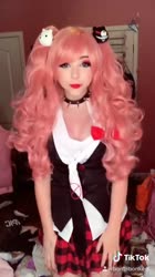 608x1080