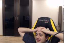 439x296