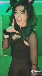 576x1024