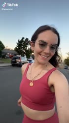 576x1024