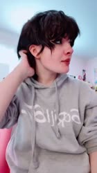 576x1024