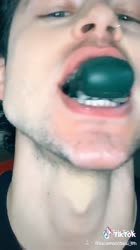 576x1024