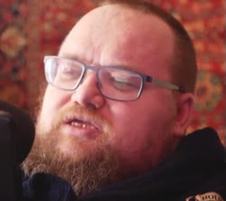 359x319