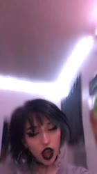 576x1024