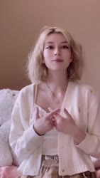 720x1274