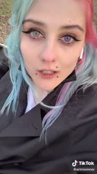 576x1024