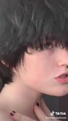 576x1024