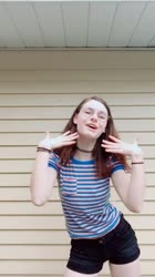 576x1024
