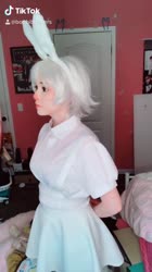 608x1080