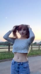 684x1216