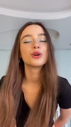 576x1024