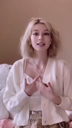 720x1274
