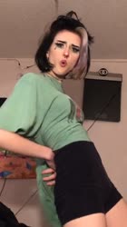 576x1024