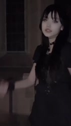 720x1276