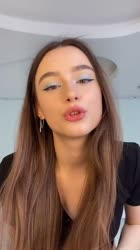 576x1024